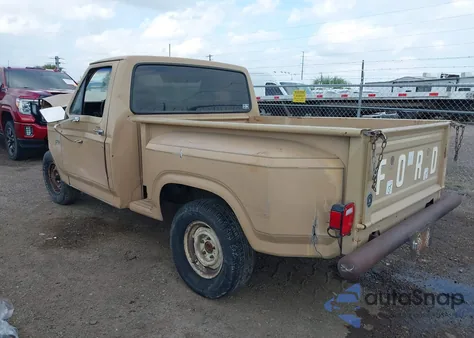 1983 Ford F100 z USA, uszkodzony, nr VIN 1FTCF10Y1DPA08516